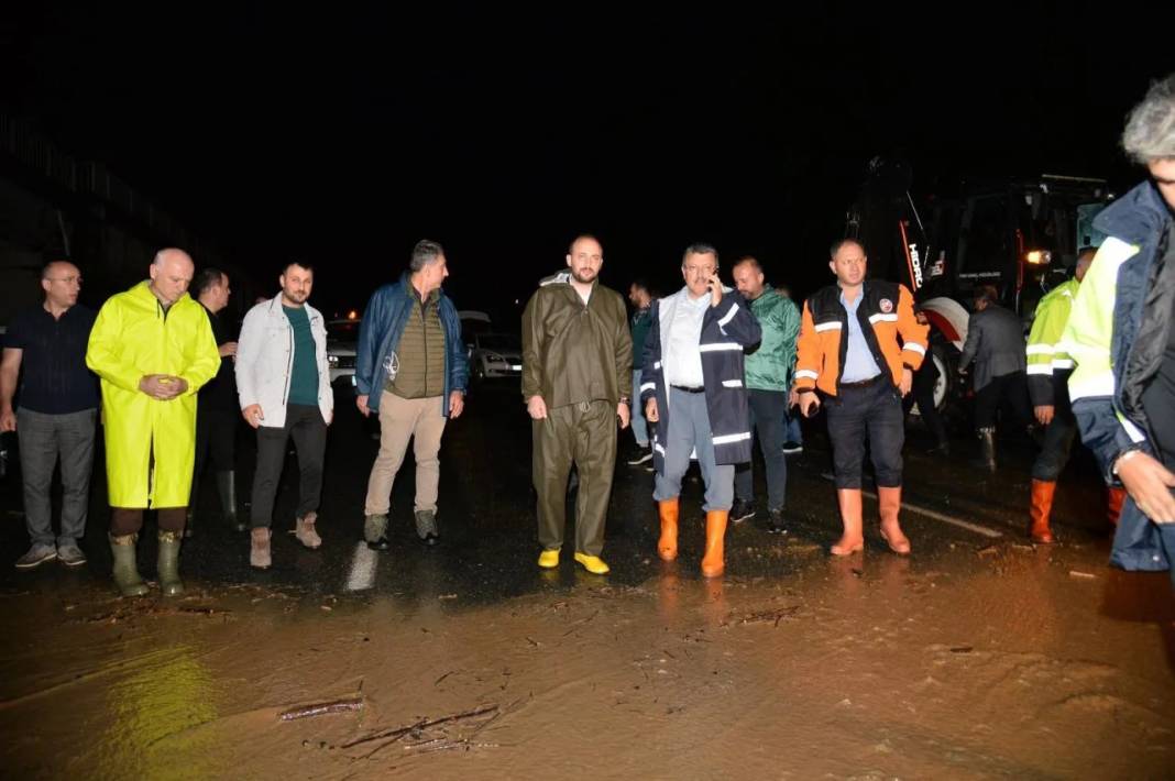 Trabzon'da sağanak: Dereler taştı, 1 kişi kayıp 6