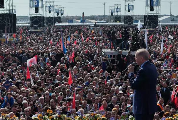 AKP-CHP farkı kapanıyor... İşte son seçim anketi 3