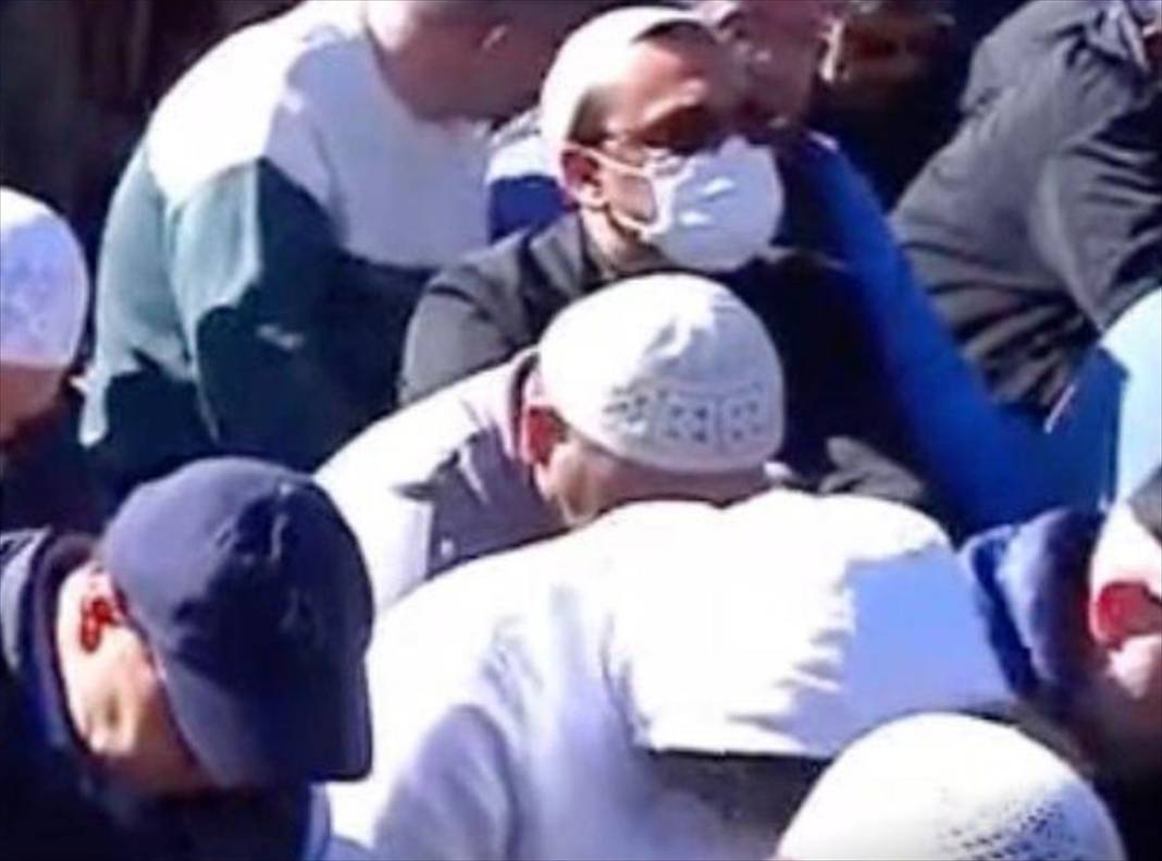 FETÖ lideri Fethullah Gülen için 'kimliklerin gizlendiği' tören 1