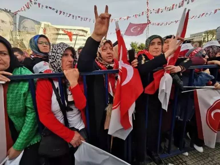 Son anket: CHP-AKP başabaş; fark yüzde 0,5 4