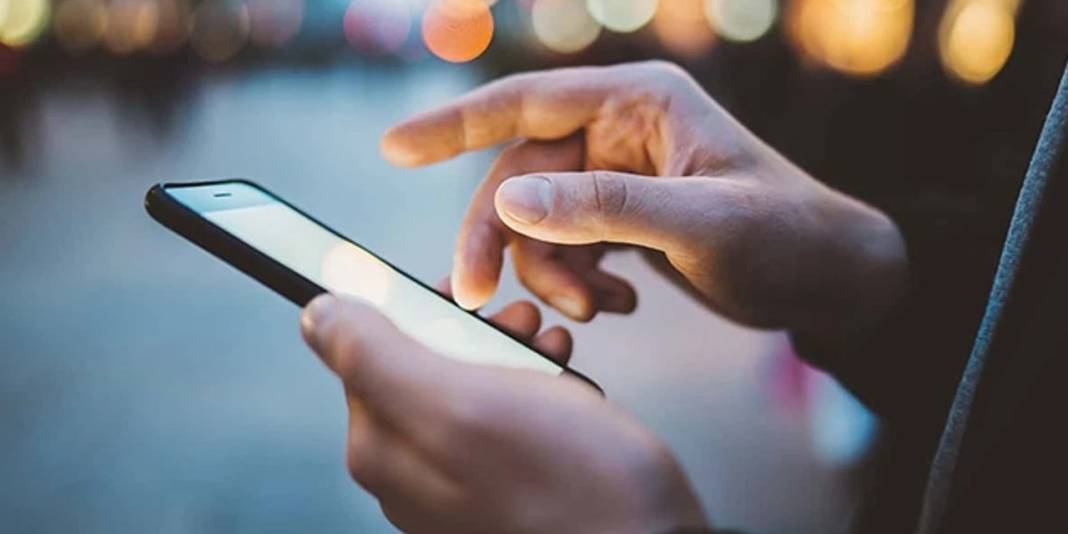 Mobil internette ne kadar süre geçiriyoruz? Türkiye ortalaması açıklandı 4