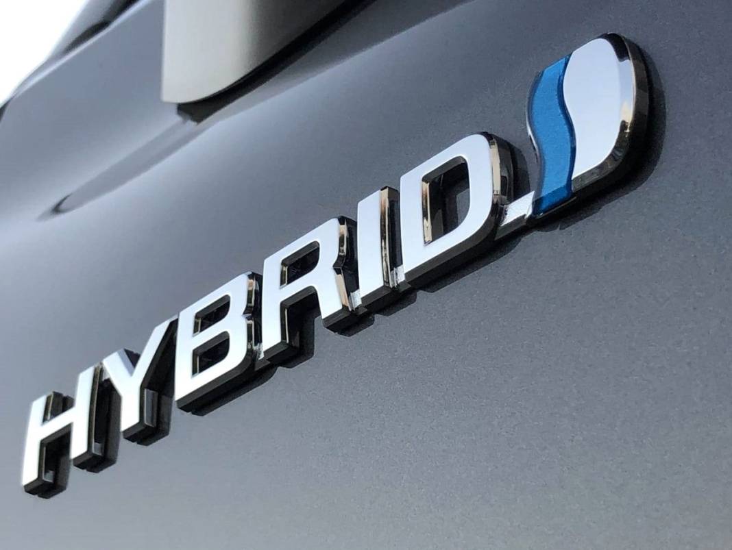 5 yılda değerini en çok kaybeden ve koruyan otomobiller 3