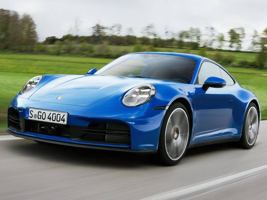 5 yılda değerini en çok kaybeden ve koruyan otomobiller 4