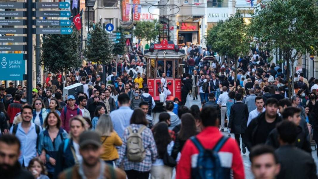 MetroPOLL anketi: Vatandaşlar ekonomi yönetimini nasıl buluyor? | AKP ve MHP seçmeni bölündü 4