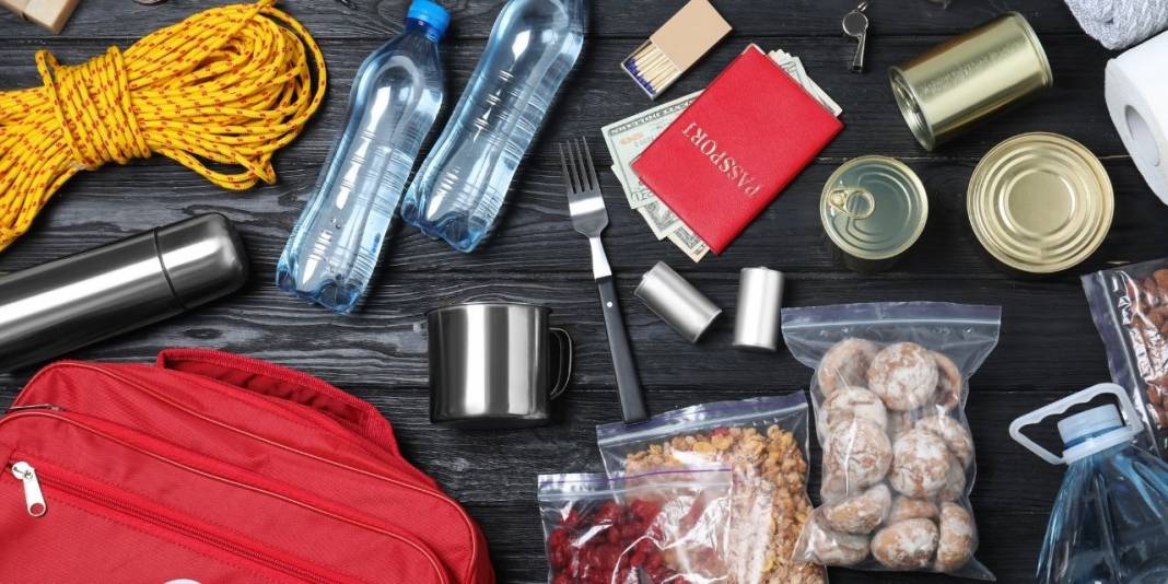 İstanbul depremi yeniden hatırlattı: Deprem çantasında neler olmalı? 8