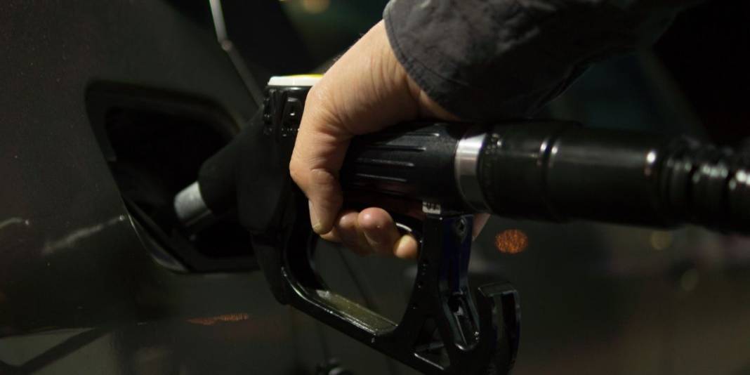 Benzine zam geldi: Sıra motorinde 5