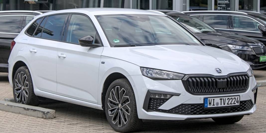 449 bine sıfır otomobil var: Mayıs ayı otomobil fiyatları 12