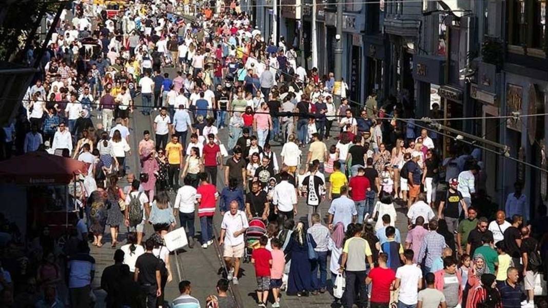 Anket: AKP seçmeni ekonomi hakkında ne düşünüyor, seçimde kim Cumhurbaşkanı olacak? 1