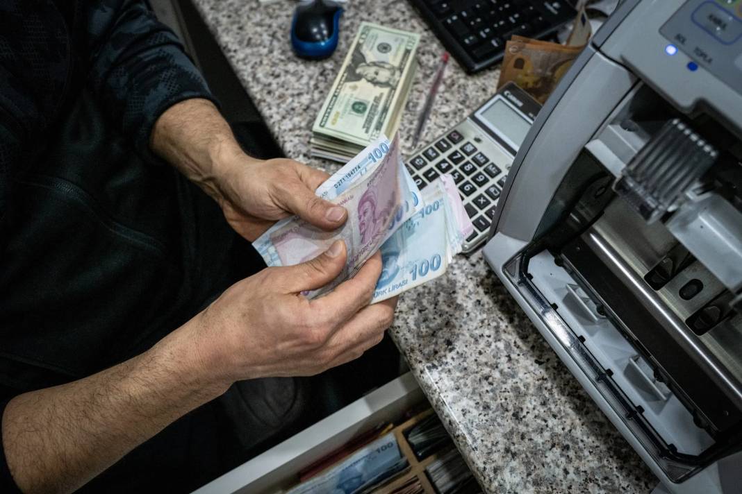 Para parayı çekiyor: Mevduat faizinden aylık 100 bin TL üzeri kazanmak için kaç paraya ihtiyaç var? 14