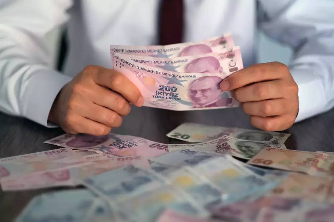 Para paraya çekiyor: 2 milyon TL'ye bankalar aylık ne kadar faiz veriyor? 12
