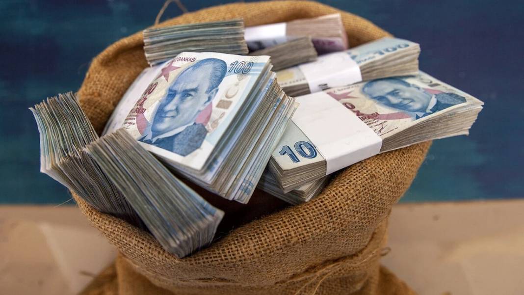 Para paraya çekiyor: 2 milyon TL'ye bankalar aylık ne kadar faiz veriyor? 3