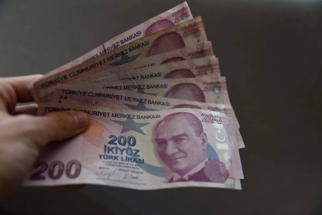 Para parayı çekiyor: Mevduat faizinden aylık 100 bin TL üzeri kazanmak için kaç paraya ihtiyaç var? 9