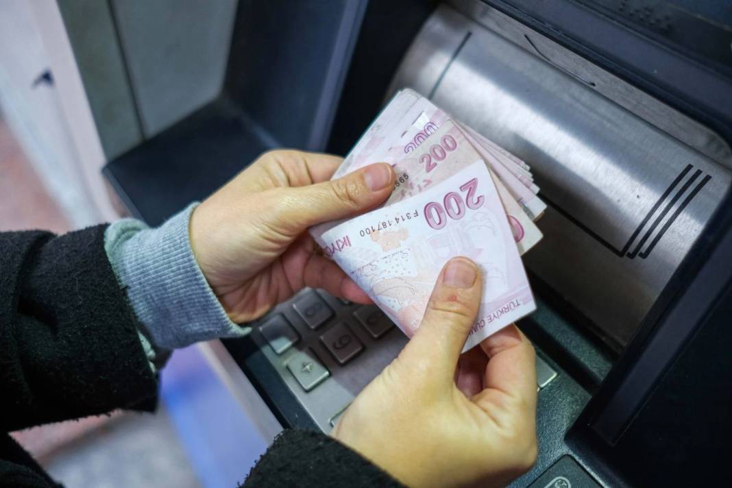 Para paraya çekiyor: 2 milyon TL'ye bankalar aylık ne kadar faiz veriyor? 9