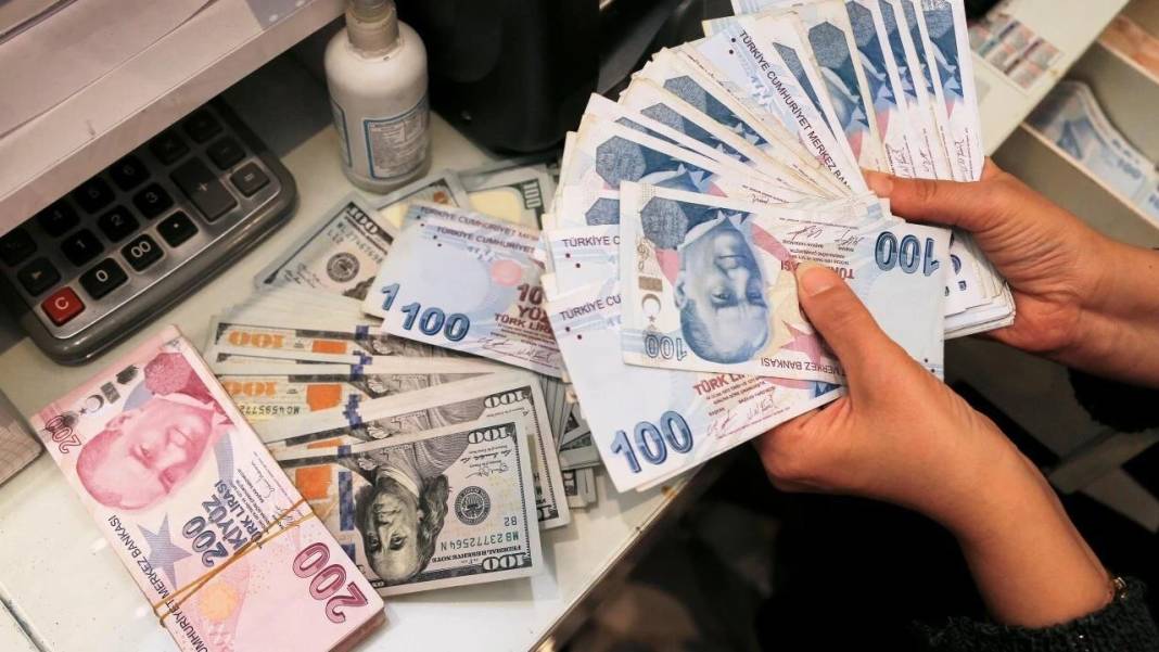 Para parayı çekiyor: Bankaların 1 milyon liraya verdiği aylık faiz getirileri belli oldu 8