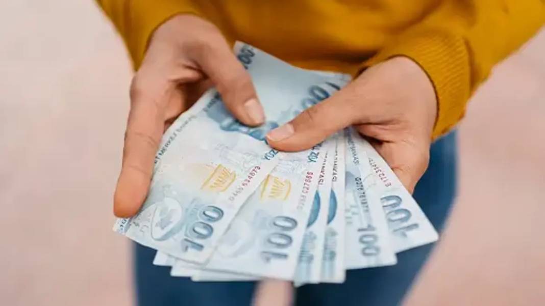 Para parayı çekiyor: Mevduat faizinden ayda 100 bin lira üzerinde kazanmak için ne kadar yatırmak gerek? 12