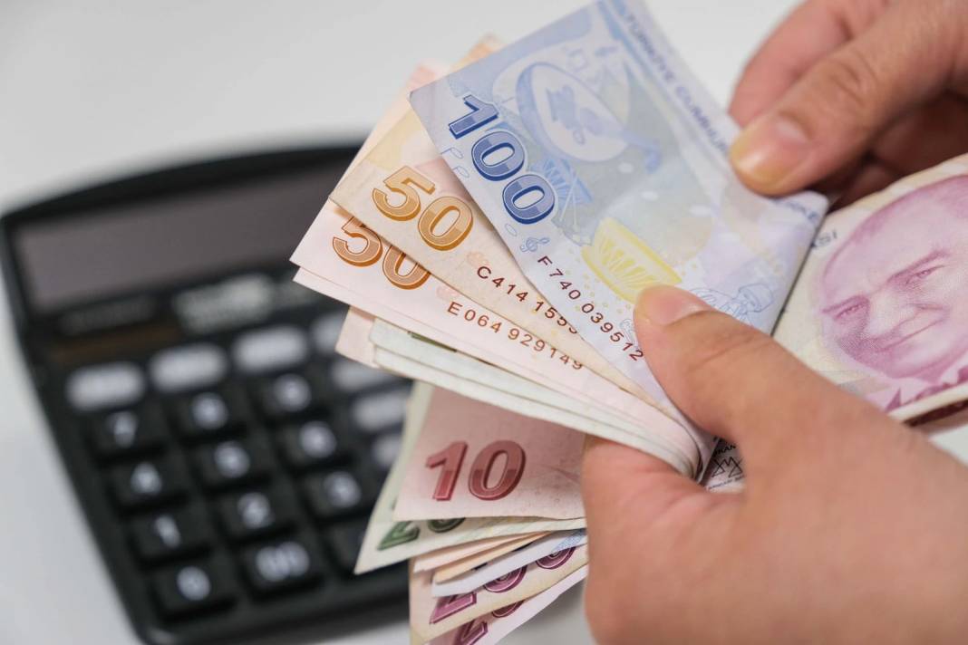 Para parayı çekiyor: Mevduat faizinden ayda 100 bin lira üzerinde kazanmak için ne kadar yatırmak gerek? 10