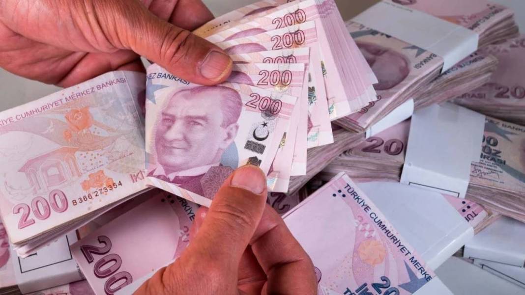 Bankaların faiz yarışı sürüyor: 1 milyon TL'nin aylık getirisi ne kadar? 5