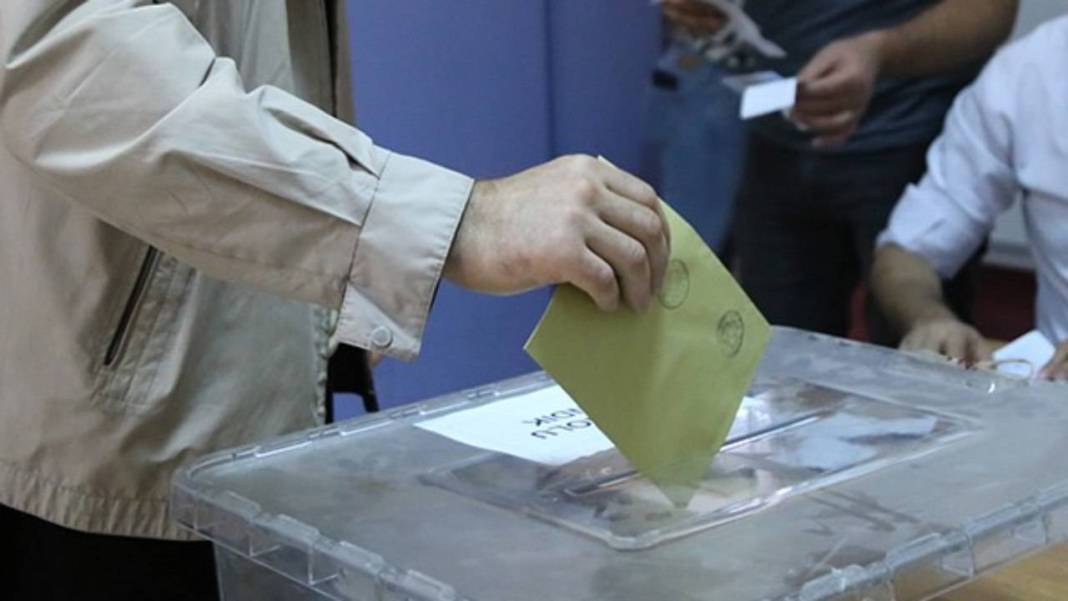 Yeni anketten dikkat çeken sonuçlar: CHP ile AKP arasındaki puan farkı kapandı 1