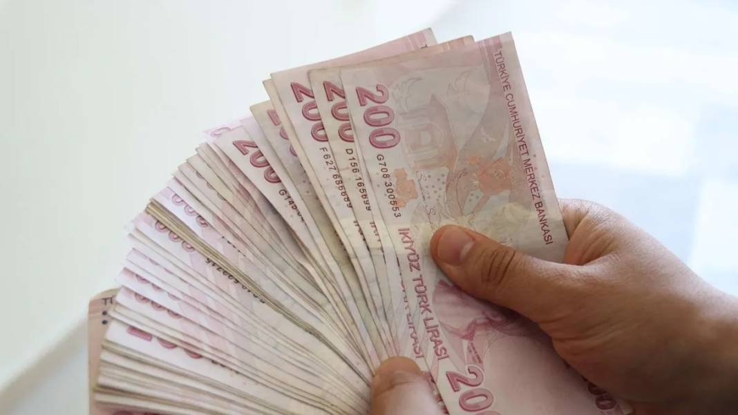 Para parayı çekiyor: Bankaların 2 milyon TL'ye verdiği aylık faiz oranları belli oldu 6
