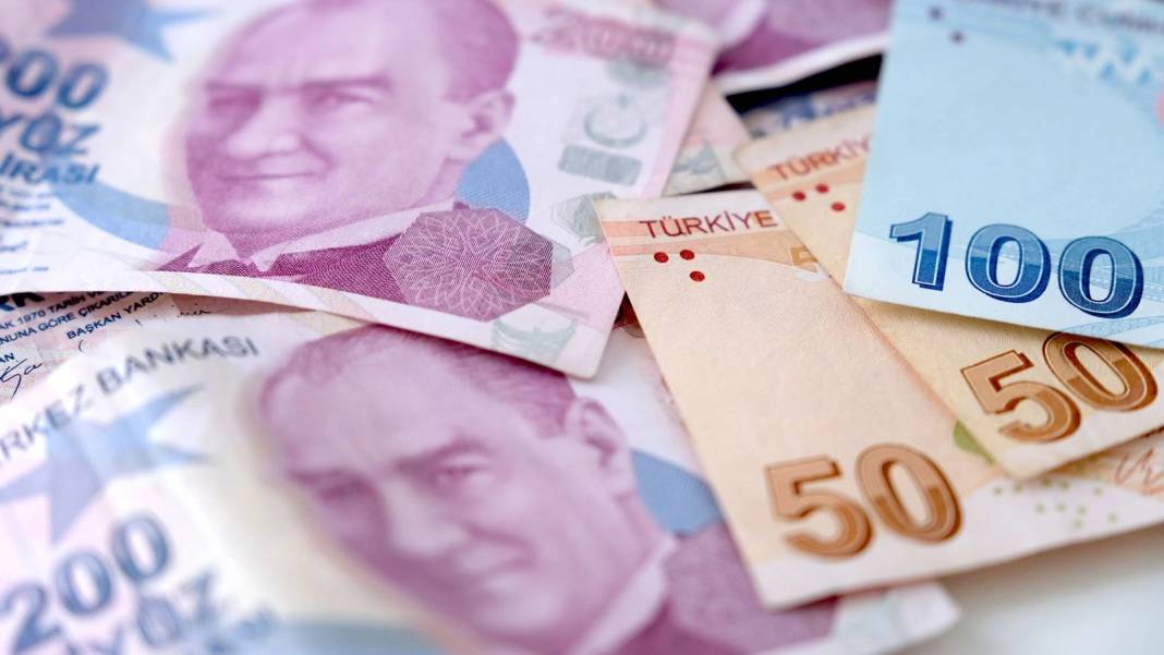 Bankaların faiz yarışı sürüyor: 5 milyon TL'nin aylık getirisi ve faiz oranları belli oldu 12