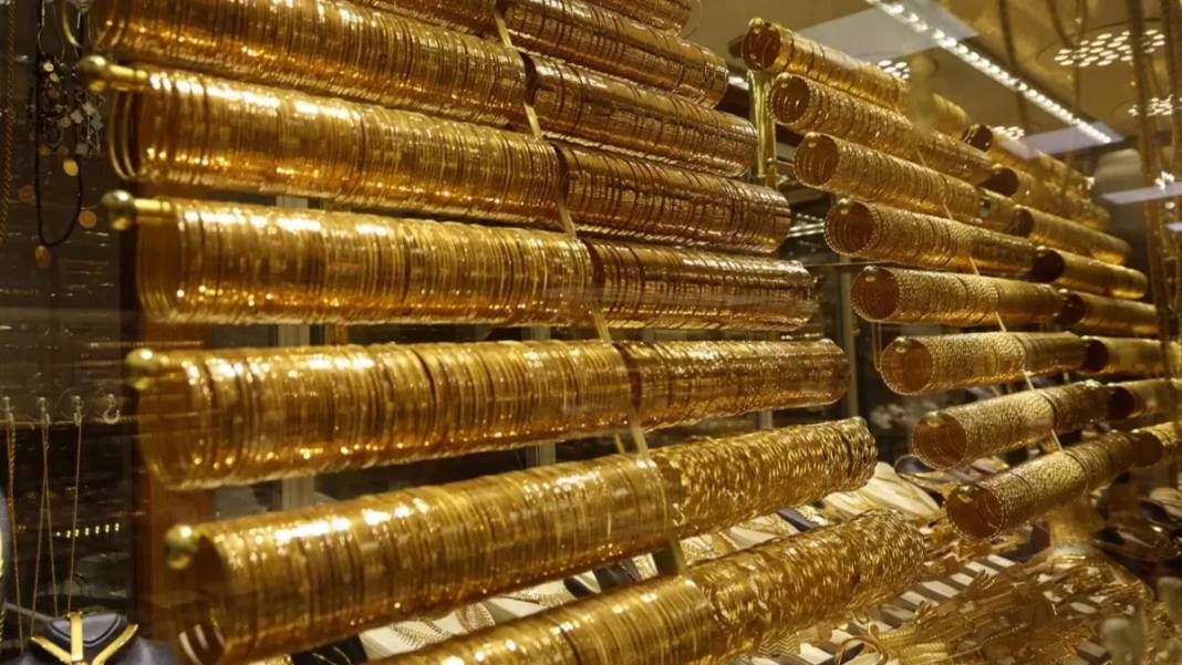 İslam Memiş’ten gram altın tahmini: Kritik seviyeyi geçti, yeni rekorlar mümkün 9