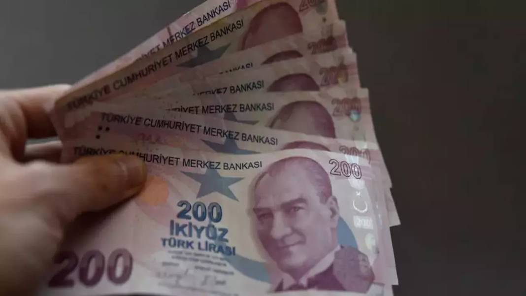 Bankaların faiz yarışı sürüyor: 5 milyon liranın aylık getirisi ne kadar? 13
