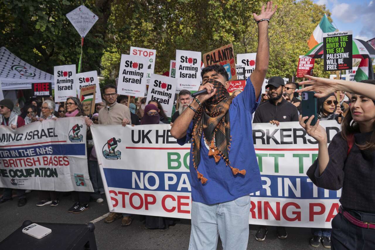 Londra’da on binler Filistin için yürüdü: Met Polisi’nden sıkı kordon ve yüz maskesi kısıtlaması 1
