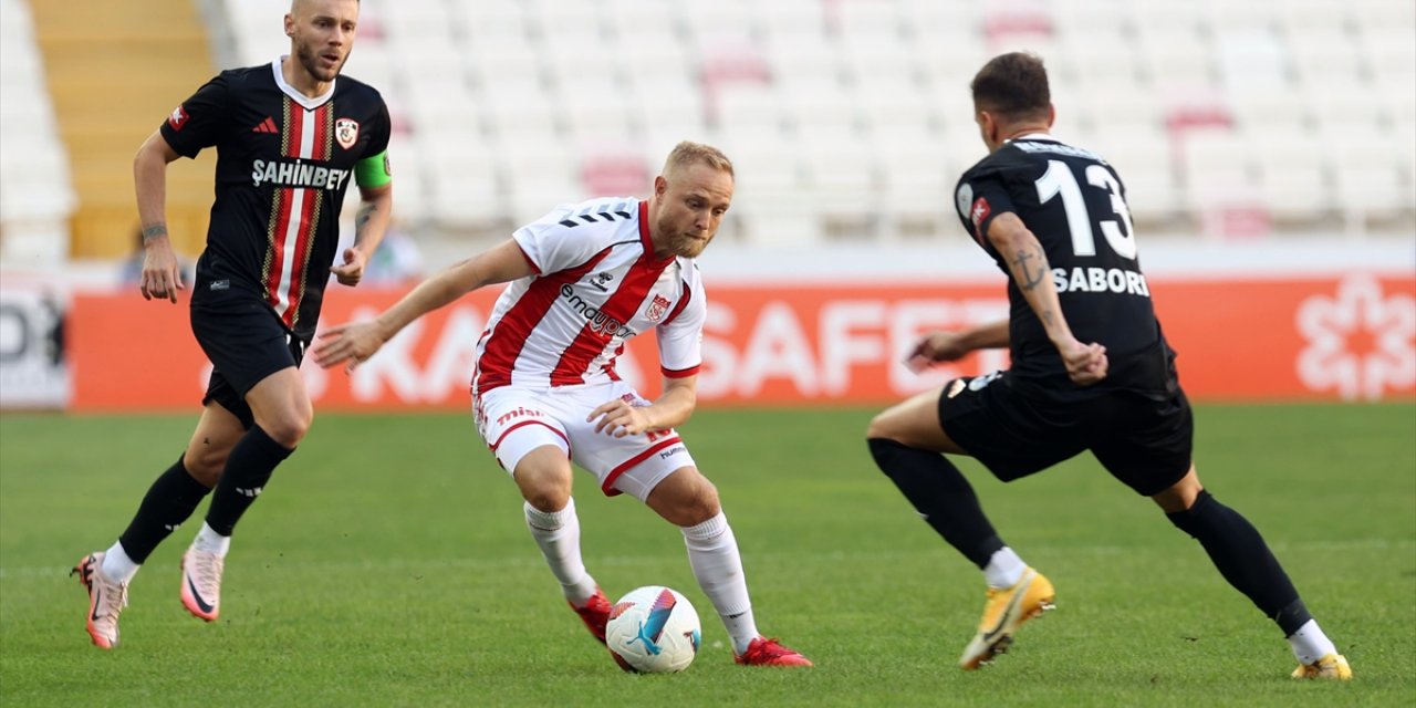 Sivasspor, Gaziantepspor'u 3-2 mağlup etti