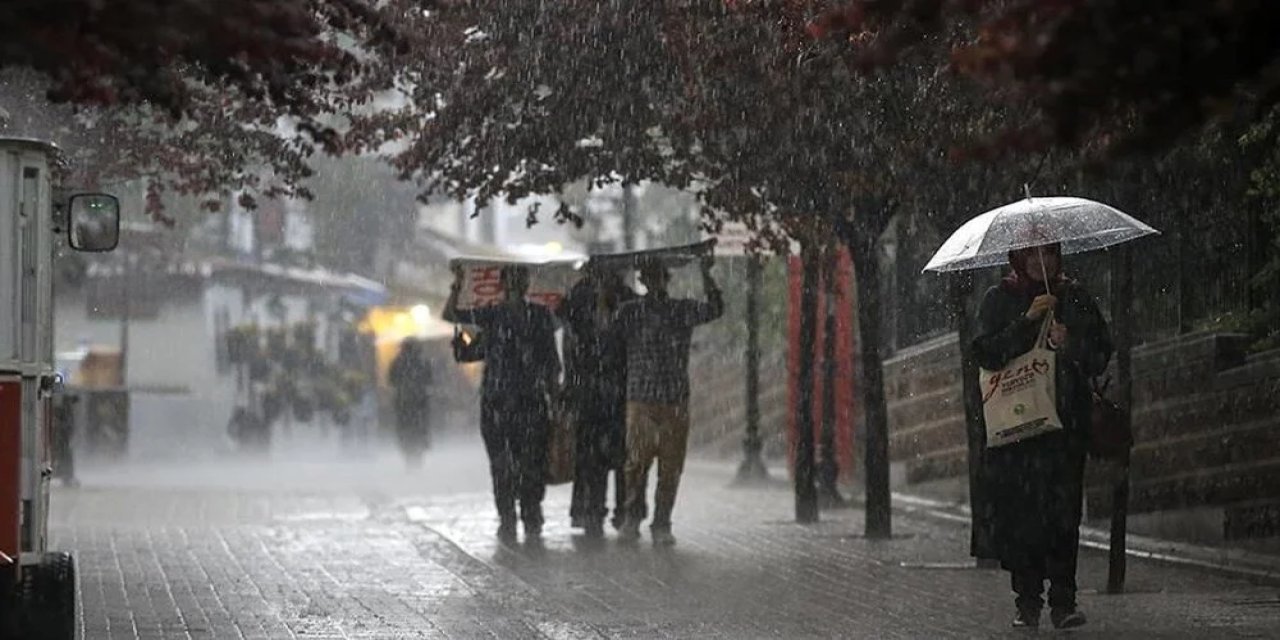 Meteoroloji 7 il için kuvvetli sağanak ve fırtına uyarısı yaptı