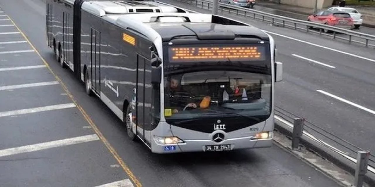 Metrobüs kazası: 2 kişi yaralandı