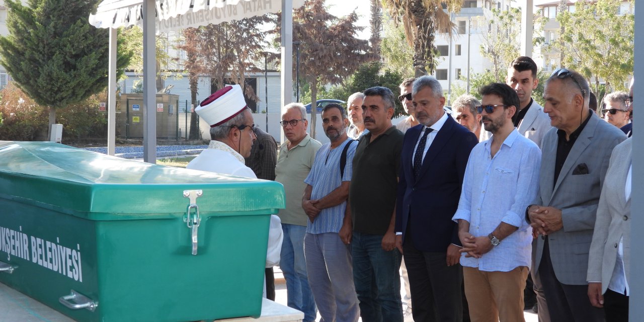 Senarist ve yönetmen Tomris Giritlioğlu, son yolculuğuna uğurlandı