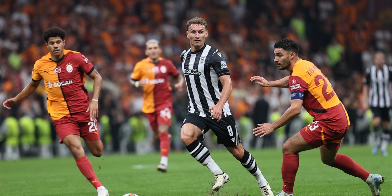 Galatasaray, UEFA Avrupa Ligi'nde Yunanistan ekibi PAOK'u 3-1 yendi