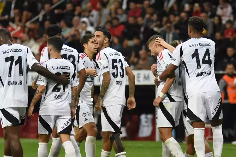 Beşiktaş, Kayseri deplasmanında 3 puanı 3 golle aldı