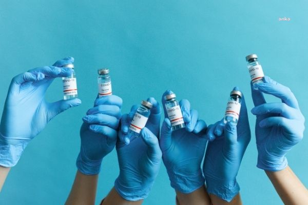 TTB: “İki doz Coronavac aşısı olanlara 3. doz mRNA aşısı önerilmektedir"