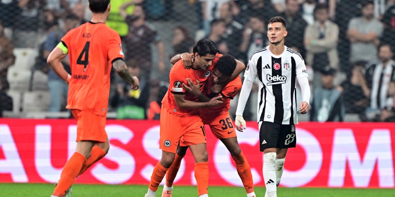 Beşiktaş, Eintracht Frankfurt'a 3-1 yenildi