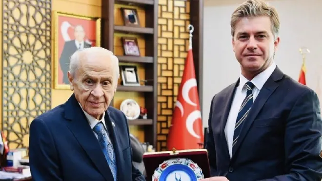 Tan Sağtürk'ten Devlet Bahçeli'ye önce ziyaret sonra övgü