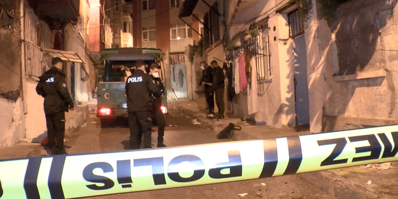 Beyoğlu'nda anne ve bebeği ölü bulundu