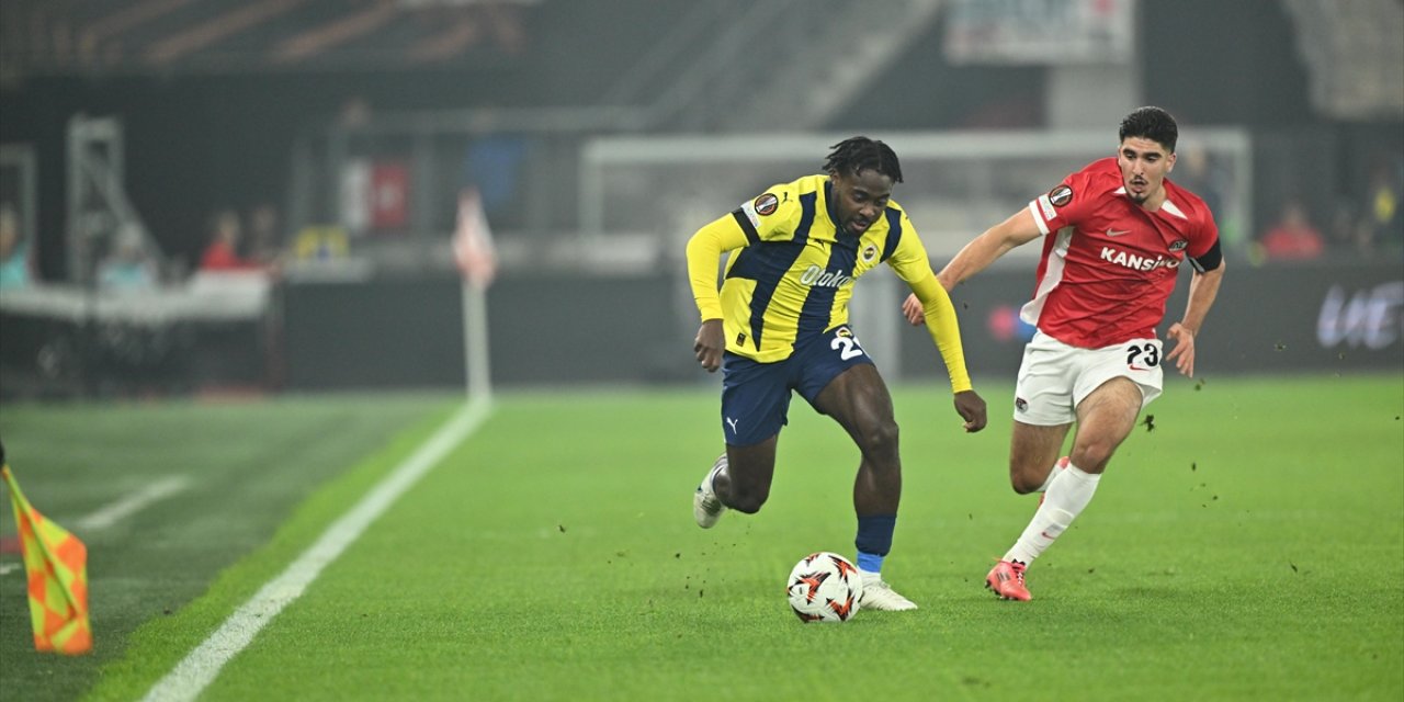 Fenerbahçe, AZ Alkmaar'a 3-1 mağlup oldu