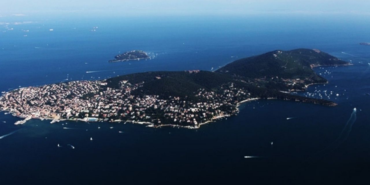 Adalar imar planı mahkemeden döndü