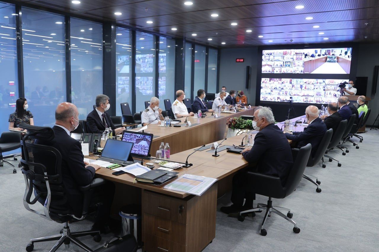 Soylu, Valiler, Emniyet müdürleri ve komutanlarla toplantı yaptı