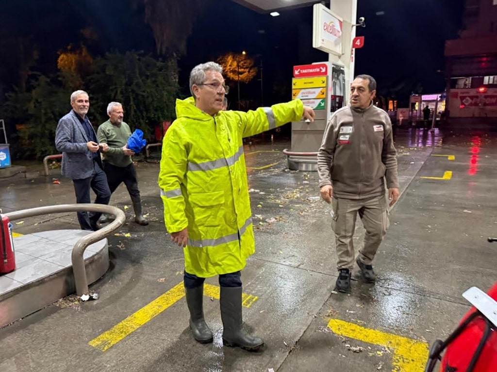 Nazilli'yi su bastı, belediye başkanı halktan özür diledi