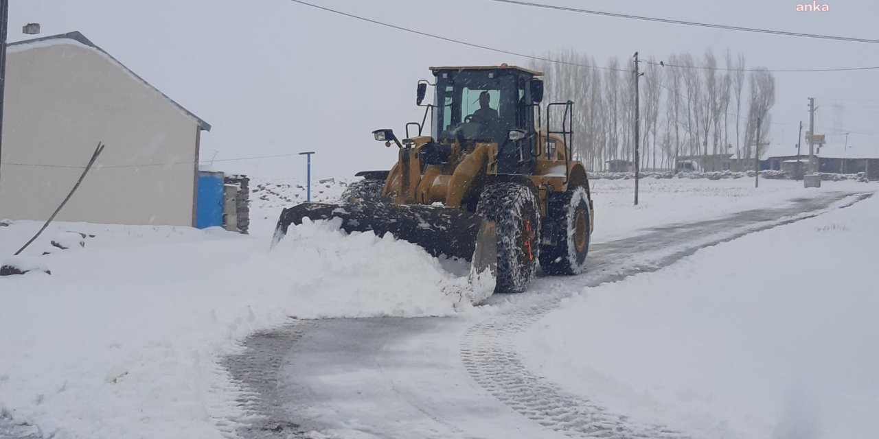 Erzurum'da 1133 yerleşim yerinin yolu ulaşıma kapandı