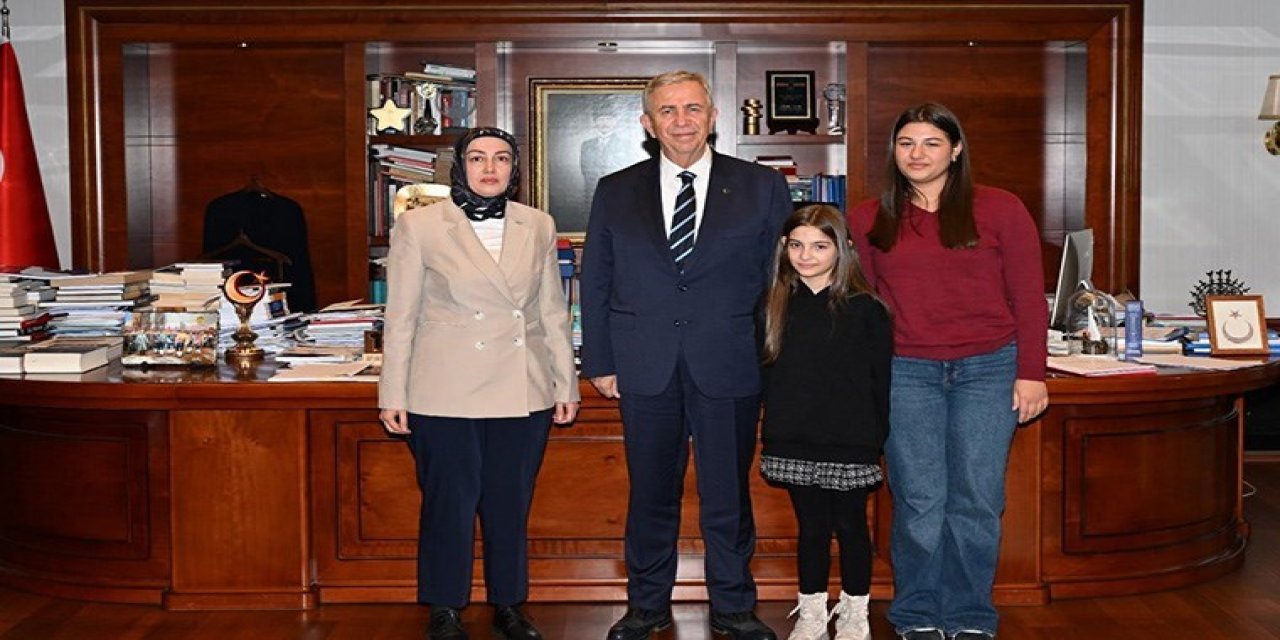 Ayşe Ateş, Mansur Yavaş'ı ziyaret etti