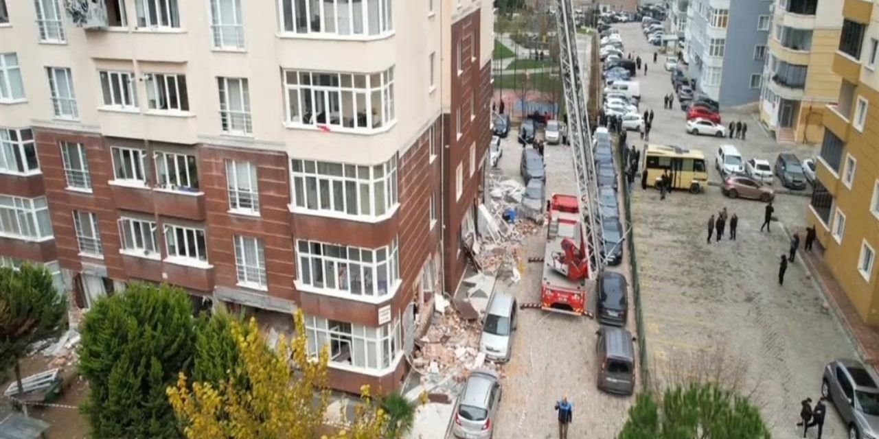 Beylikdüzü'nde patlama yaşanan bina sakinlerinin yazışmaları çıktı