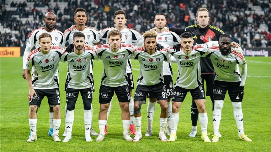 Beşiktaş'ta 5 oyuncu bavullarını topluyor