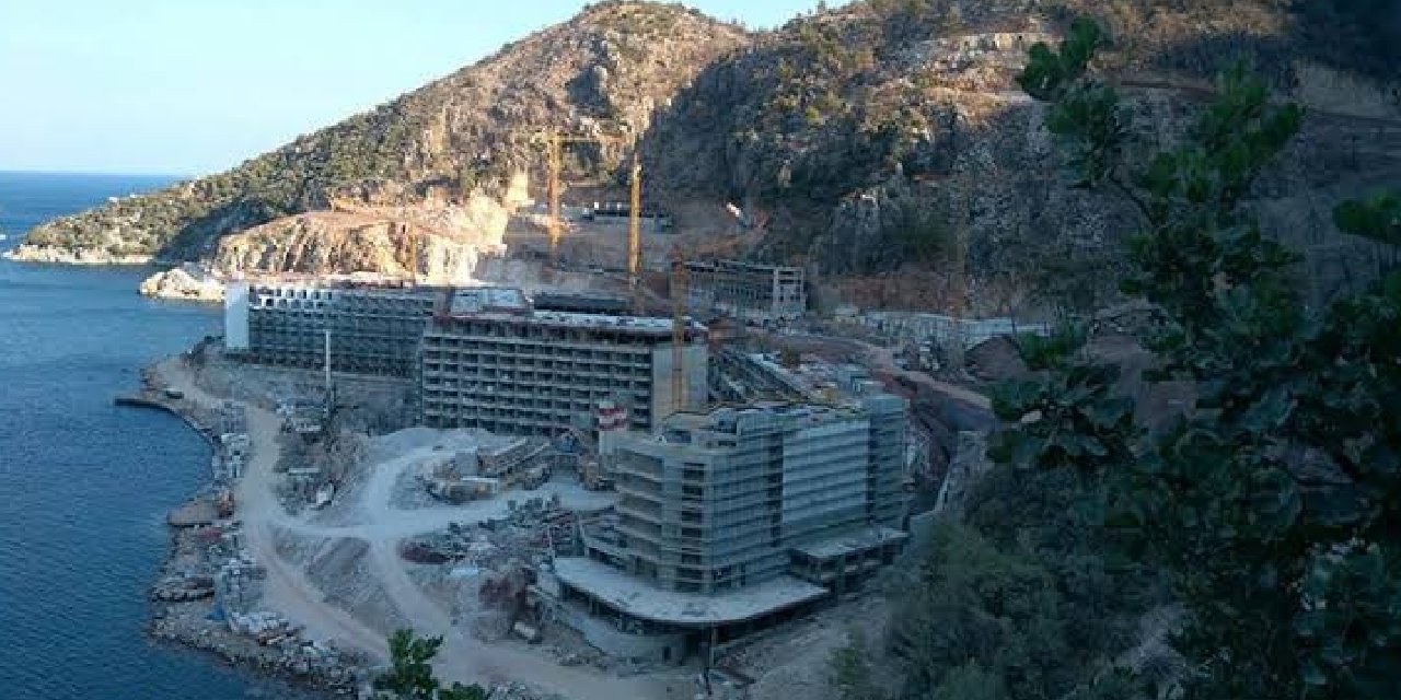 CHP'de Marmaris hamlesi: Sinpaş'a ruhsat veren eski başkan disipline sevk edildi