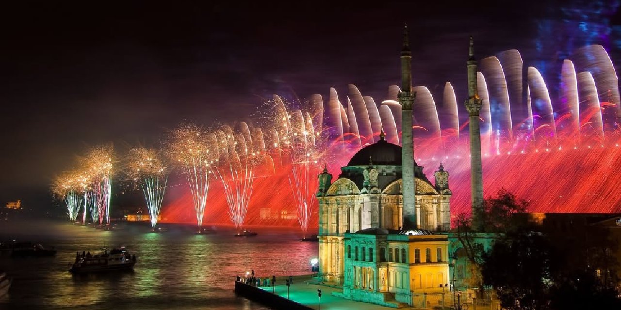 İstanbul'da yılbaşı tedbirleri: Yollar kapatılıyor, 60 bin personel görev yapacak