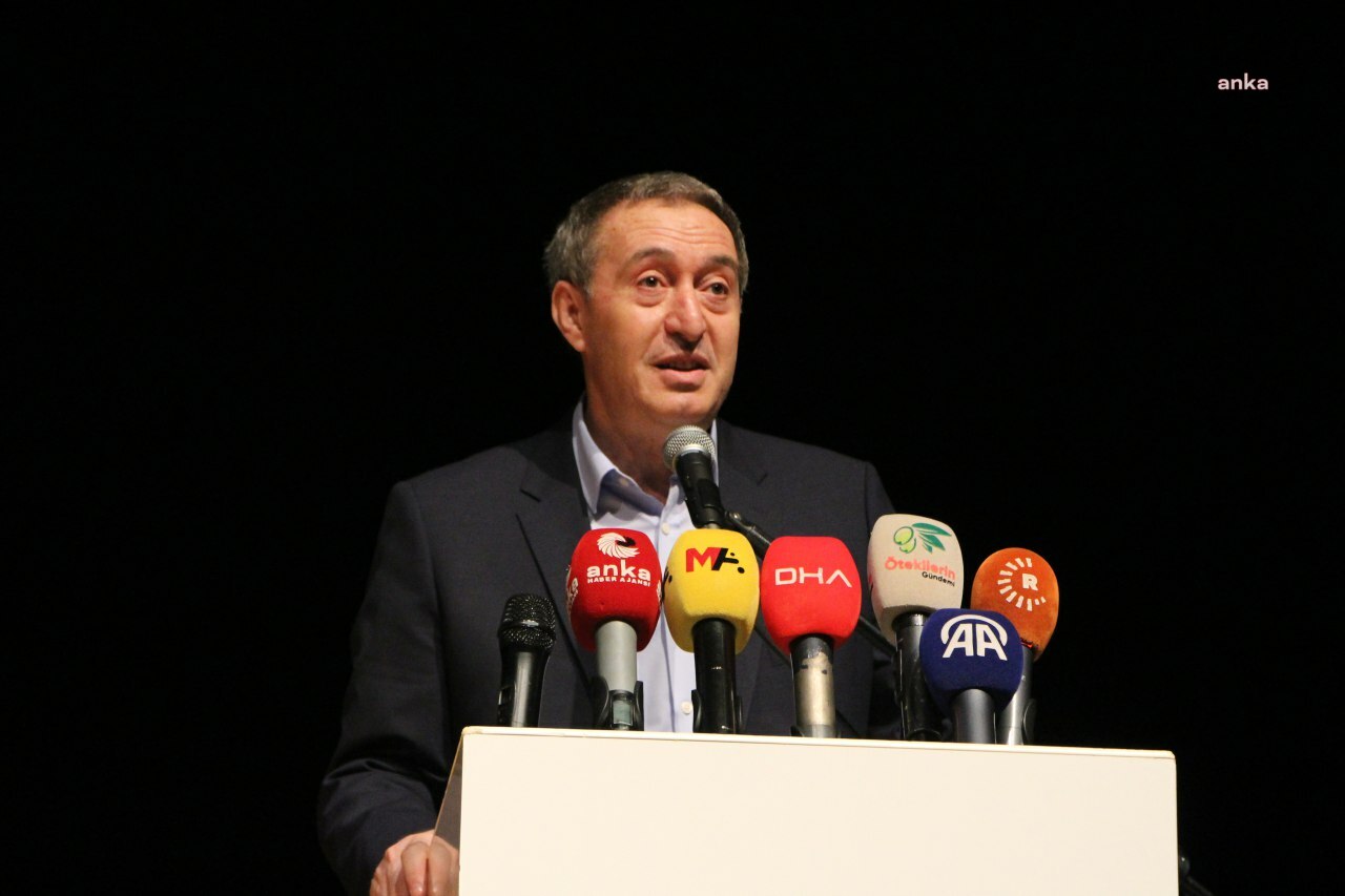 Bakırhan: Barış konuşulurken, halkların iradesinin gaspı akıl tutulması