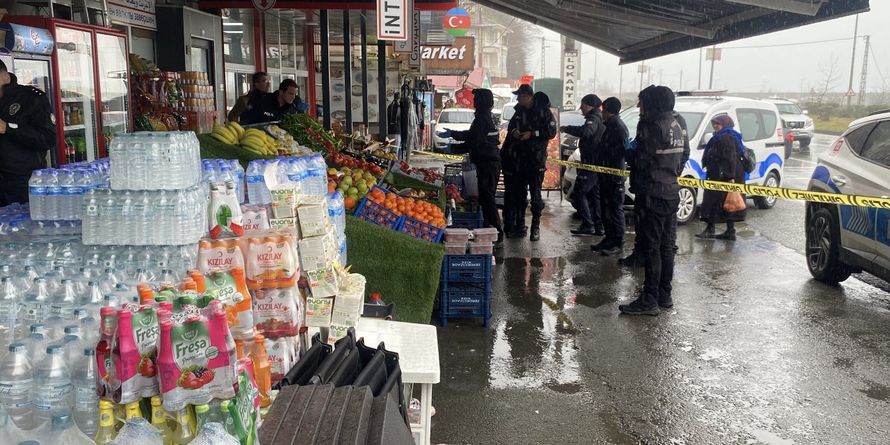 Rize'de anne, oğlunu darbettiğini öne sürdüğü market çalışanını vurdu