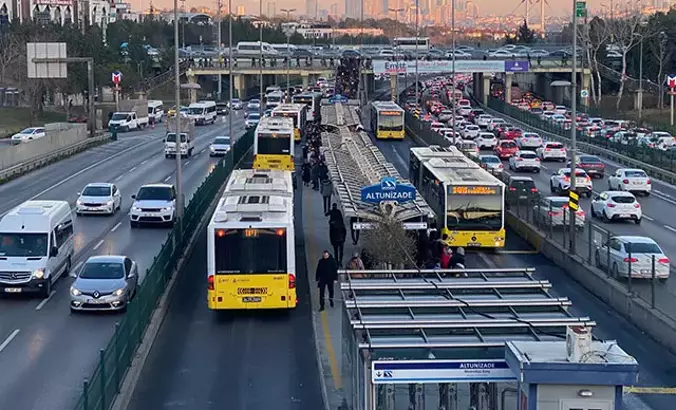 İstanbul’da toplu taşımaya yüzde 35 zam